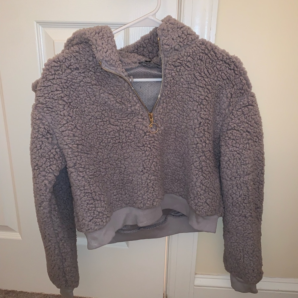 Fashion nova cropped pullover